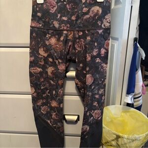 Floral Patterned Leggings